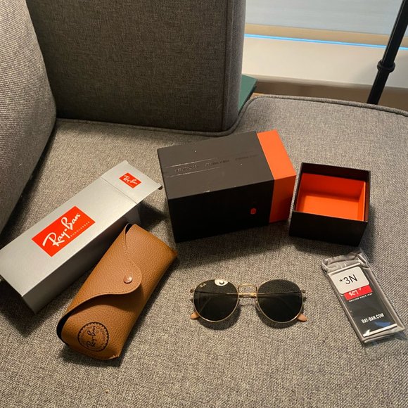 Ray-Ban Large Round Metal Sunglasses - Picture 2 of 5